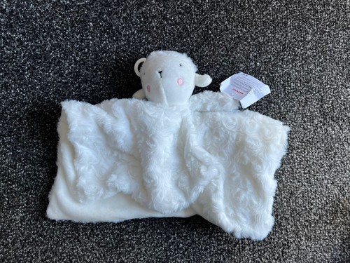 White fluffy lamb - tu,